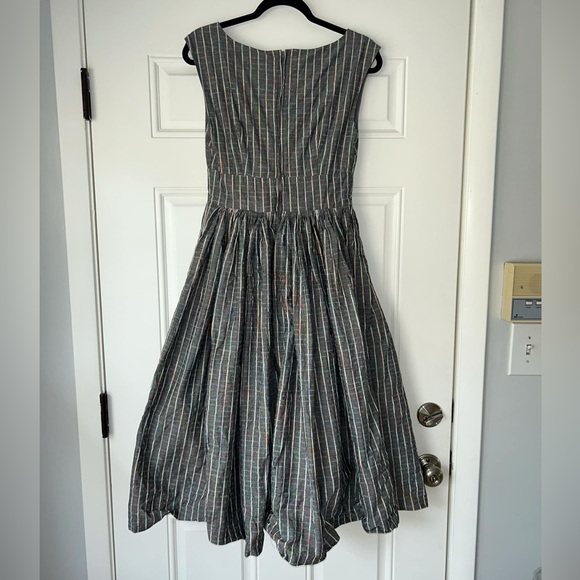 Modcloth Fabulous Fit and Flare in Grey Stripes midi dress size S sleeveless - Picture 5 of 9